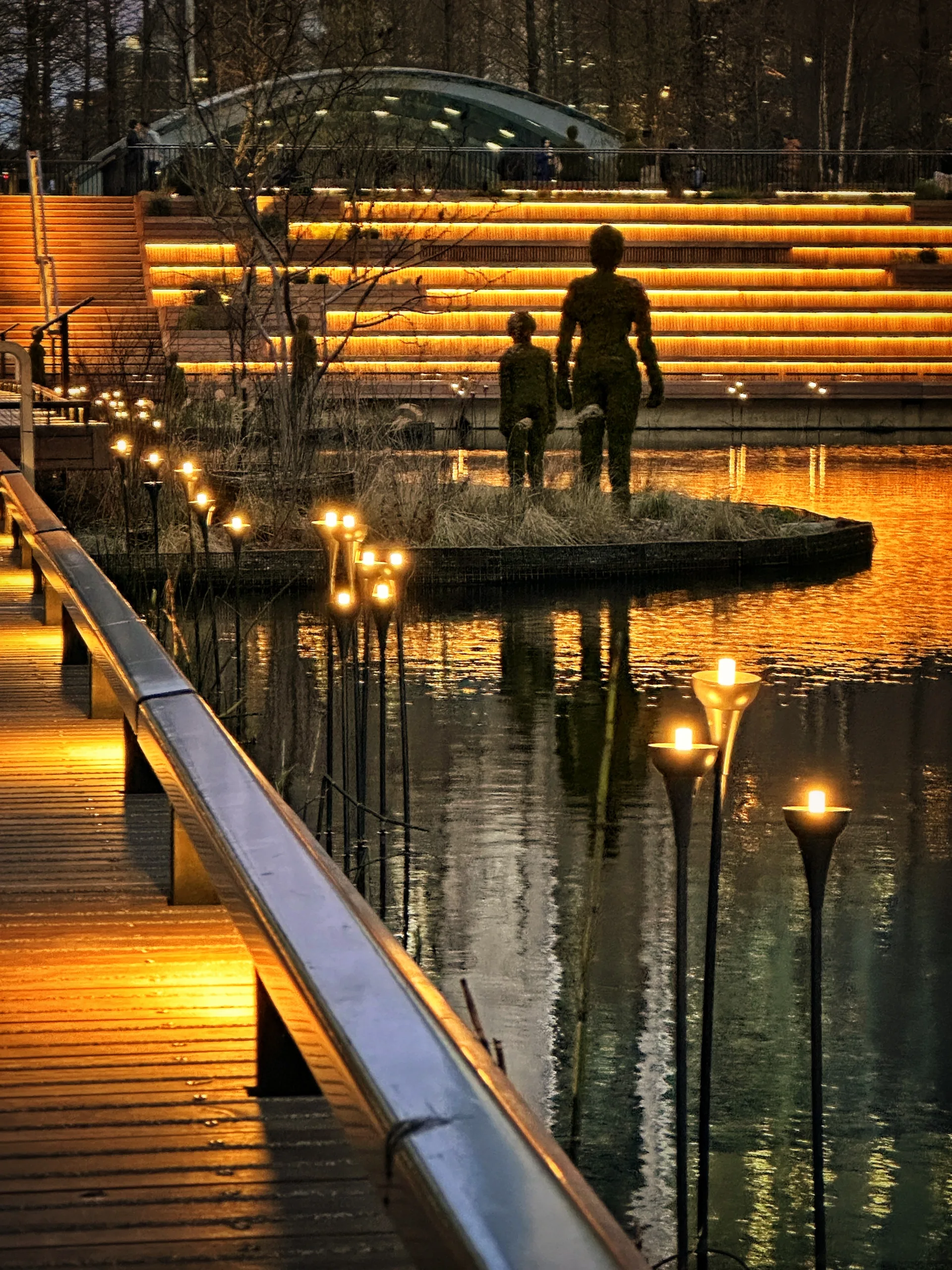 Eden Dock, Canary Wharf, Bespoke reed lighting, The Light Lab